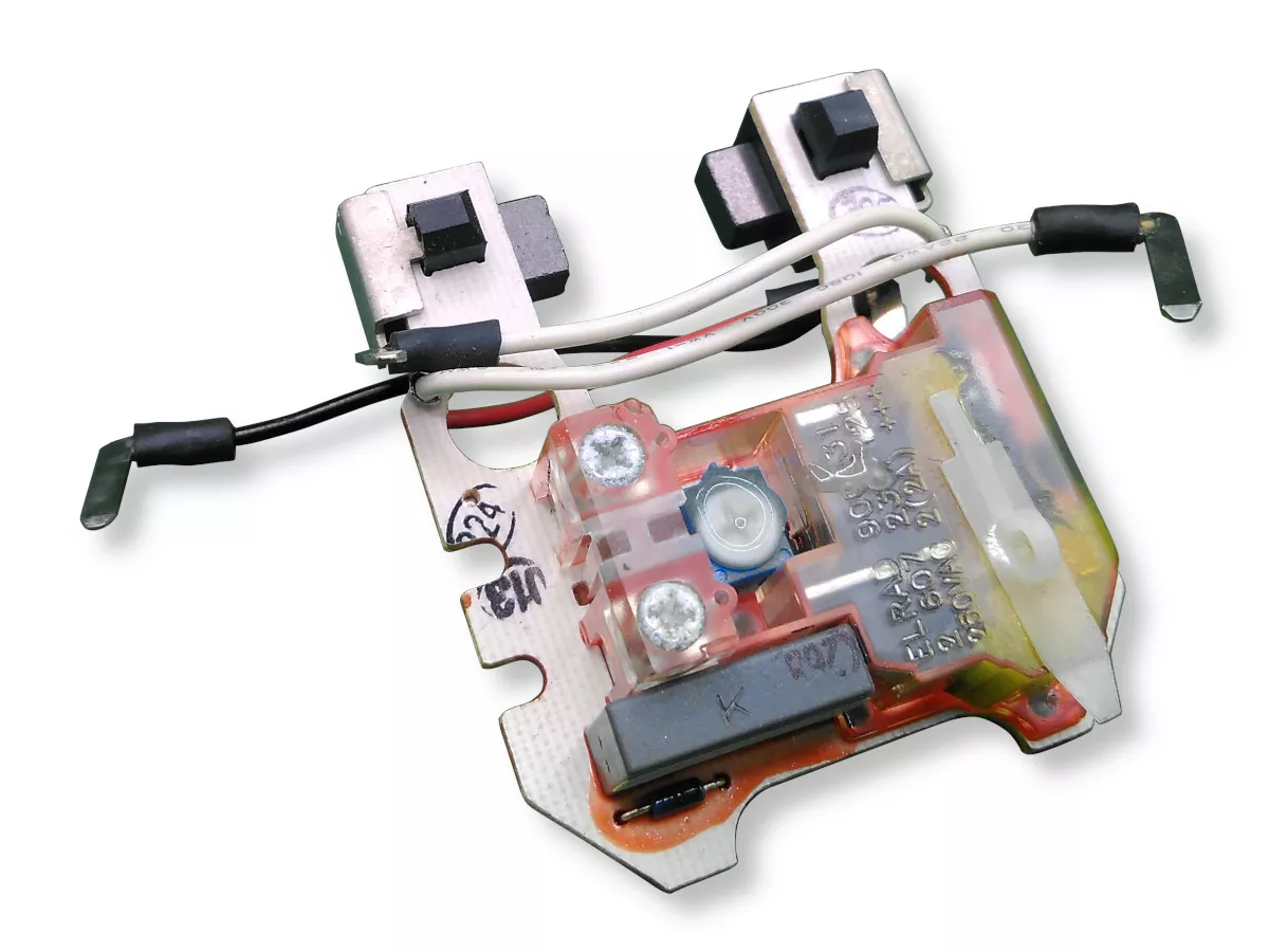 Régulateur de vitesse réf. 2 607 230 125 BOSCH